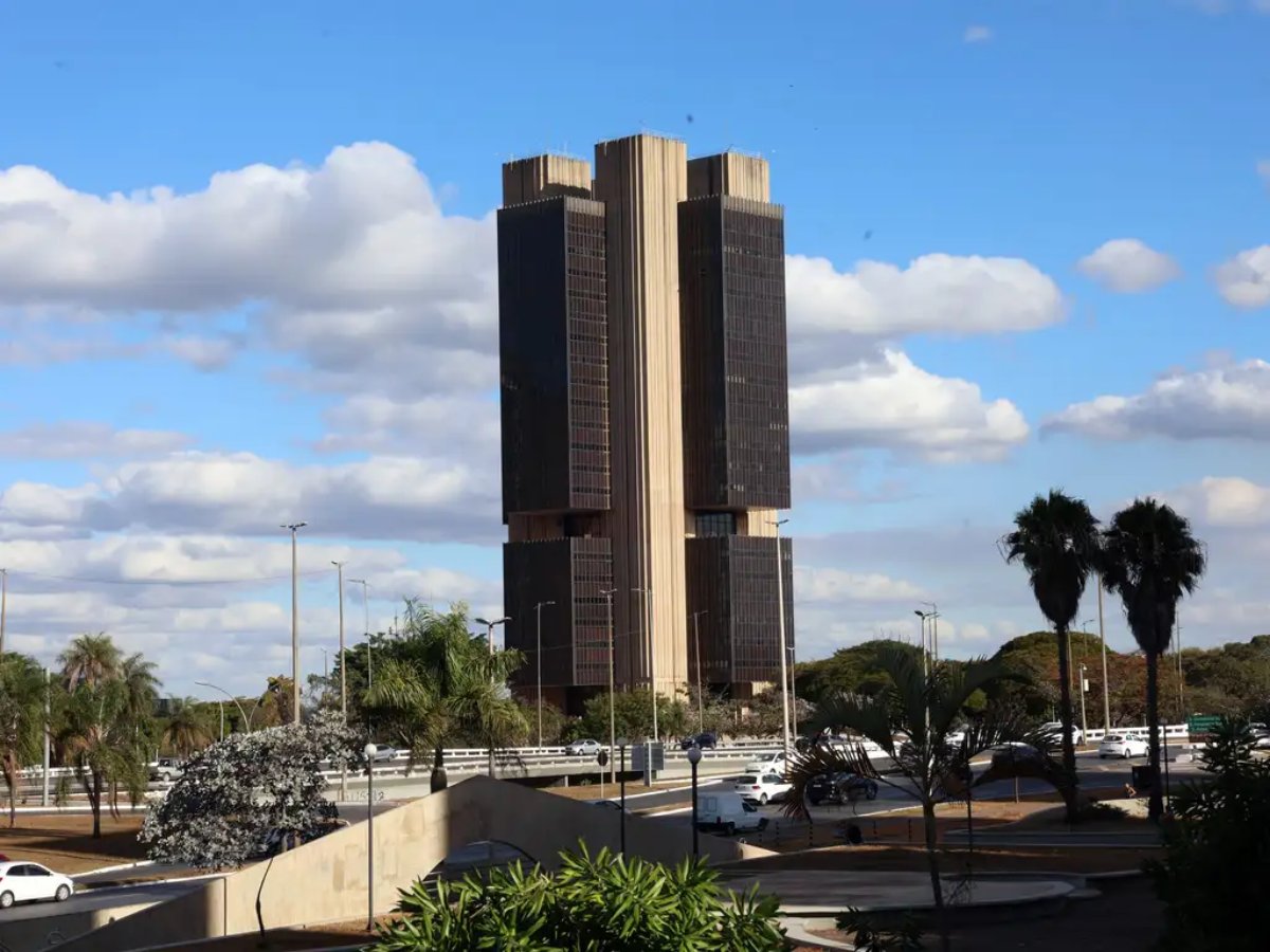 Banco Central corta Selic em 0,25 ponto, a 14% ao ano, conforme esperado