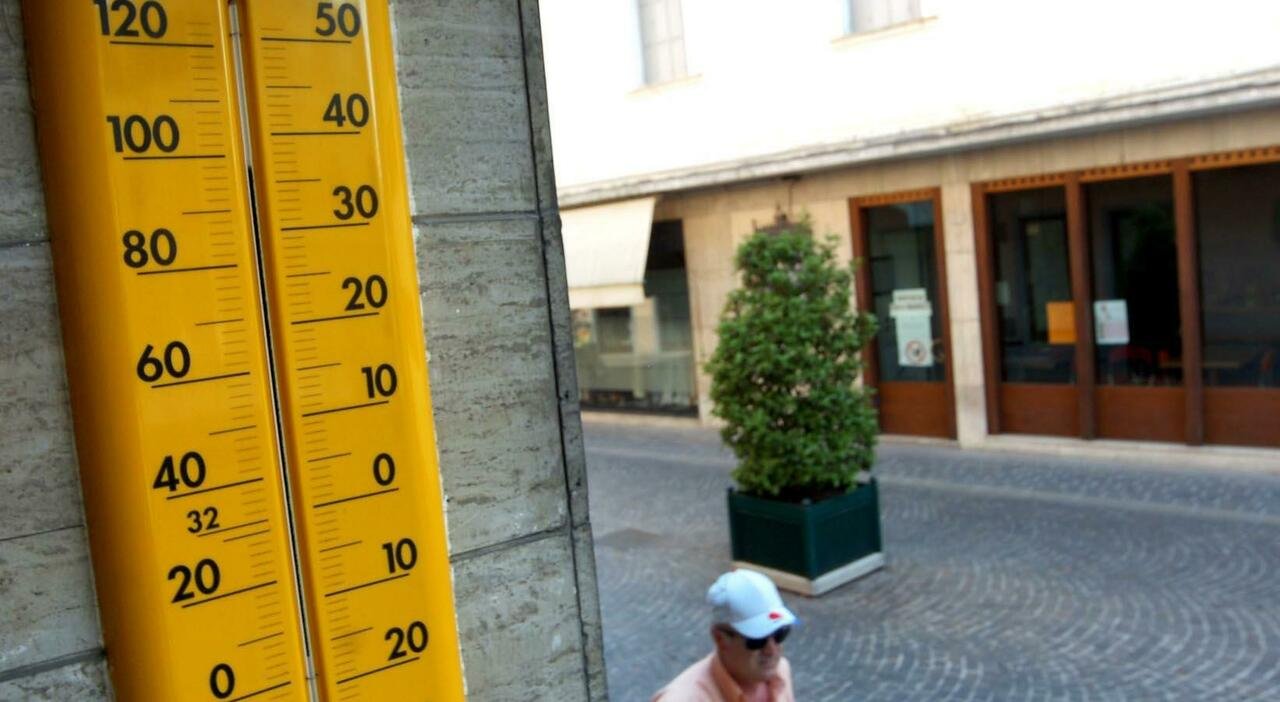 Caldo estremo danneggia reti elettriche: blackout e problemi con la tv in tutta la Marca