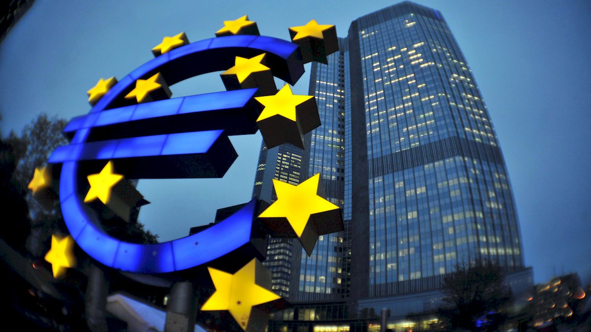 Bce: incertezza elevata, shock energia non è ancora finito. Crescita eurozona a rischio