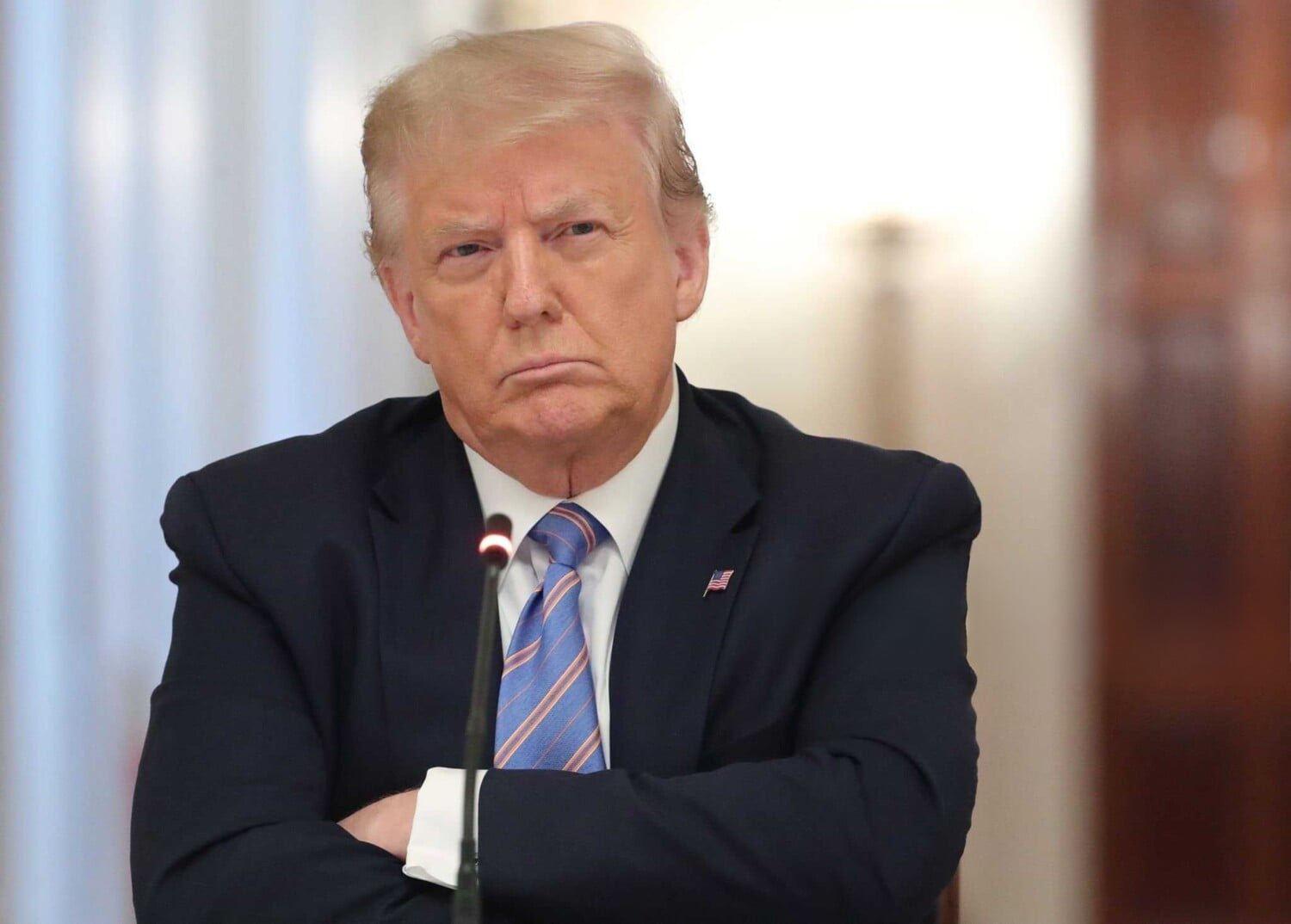 Trump attacca i conducentori di auto elettriche: “Hanno una malattia”