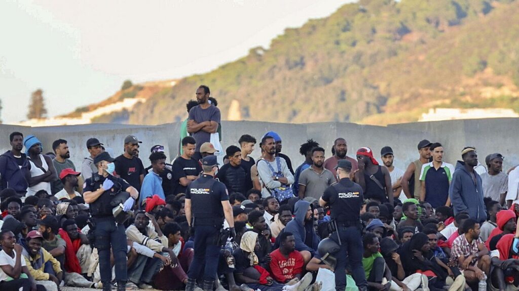 Allarme per Ceuta, 007 spagnoli: il tam-tam su un nuovo assalto è credibile