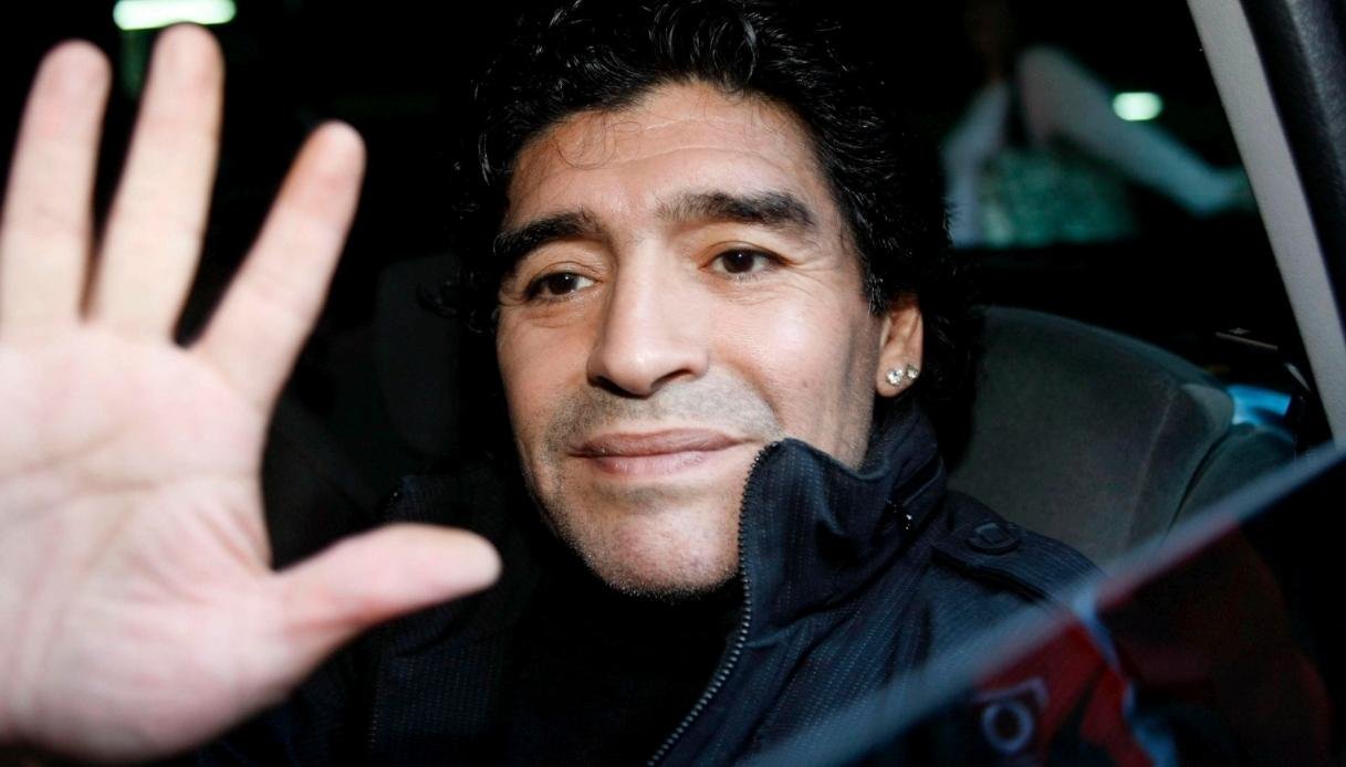 Morte Maradona, il massaggiatore racconta: “Nessuno interveniva”