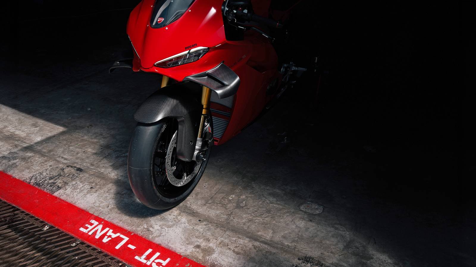 Ducati Panigale V4: L’incarnazione della performance estrema