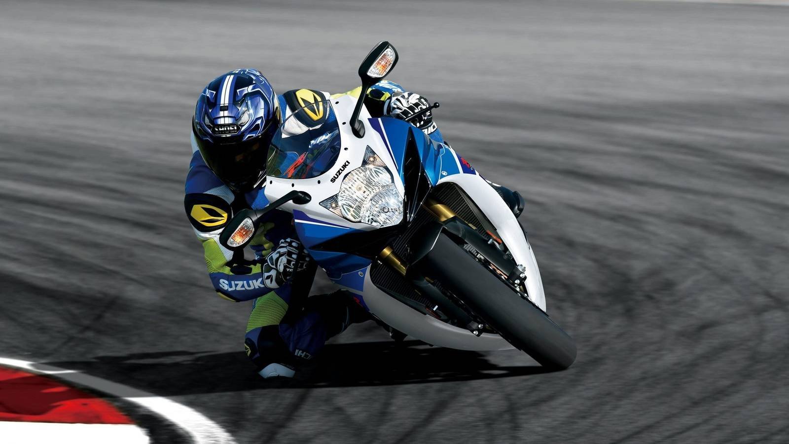 La moto sportiva che costa meno da possedere di quanto si pensi