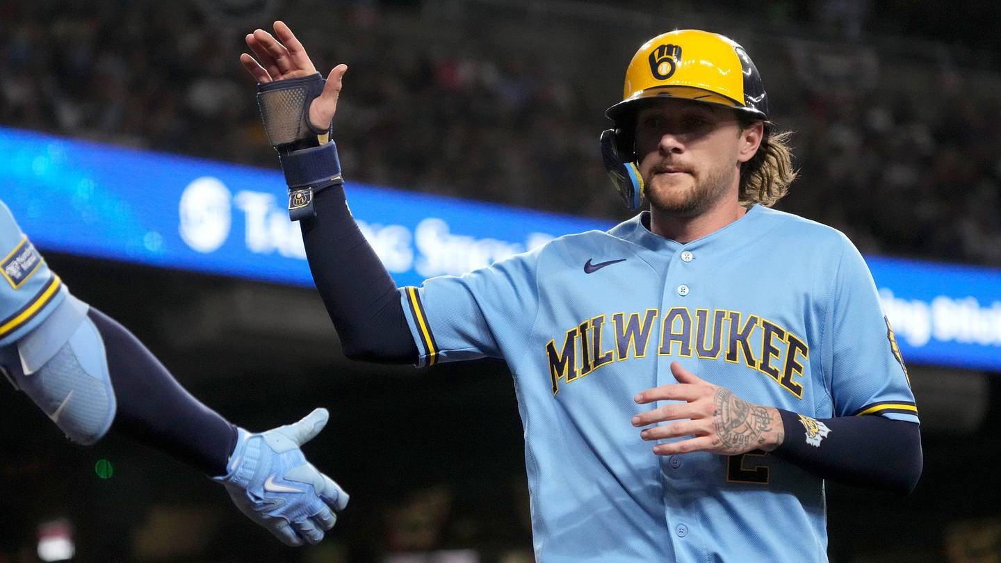 Brice Turang si mostra in forma, Milwaukee Brewers in attesa di decisioni