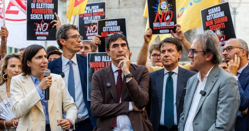 Il centrosinistra si muove verso le primarie, ma i nodi non si sciogliono