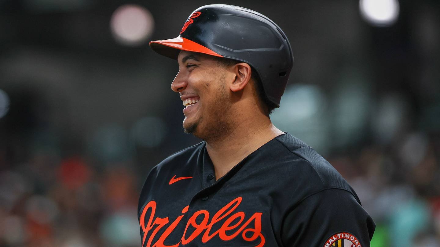 Samuel Basallo torna in campo dopo un mese di assenza, debutta come first base per i Orioles