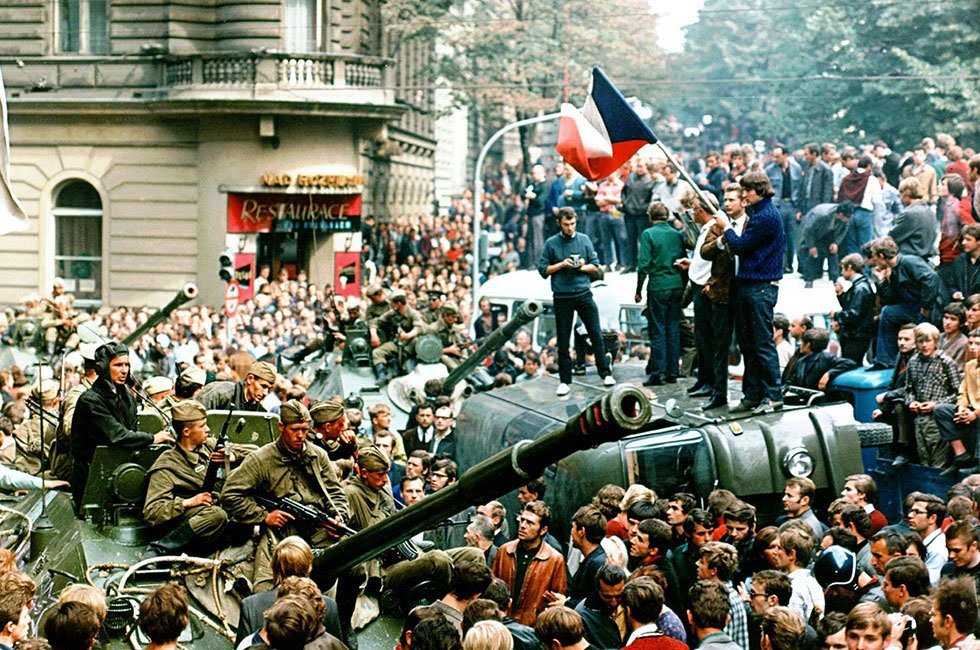 La fine della Primavera di Praga nel 1968 segnò l’intervento sovietico in Cecoslovacchia