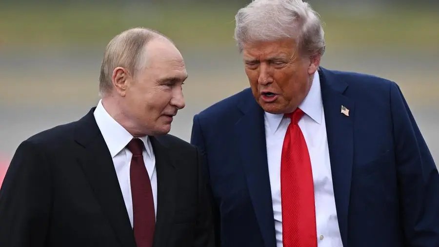 Mosca minaccia Londra, Trump: «Non sono preoccupato, ho parlato con Putin»