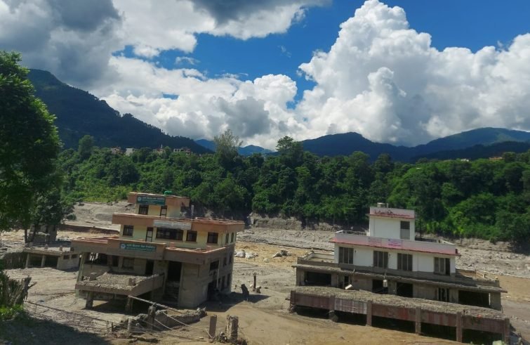 Alluvione in Nepal: il Papa invia aiuti, la Caritas si mobilita e la Chiesa locale ringrazia