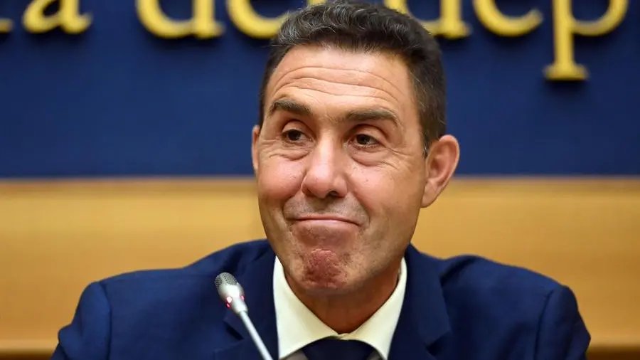 Vannacci e Futuro nazionale: indagine sulla sovrapposizione militare e politica
