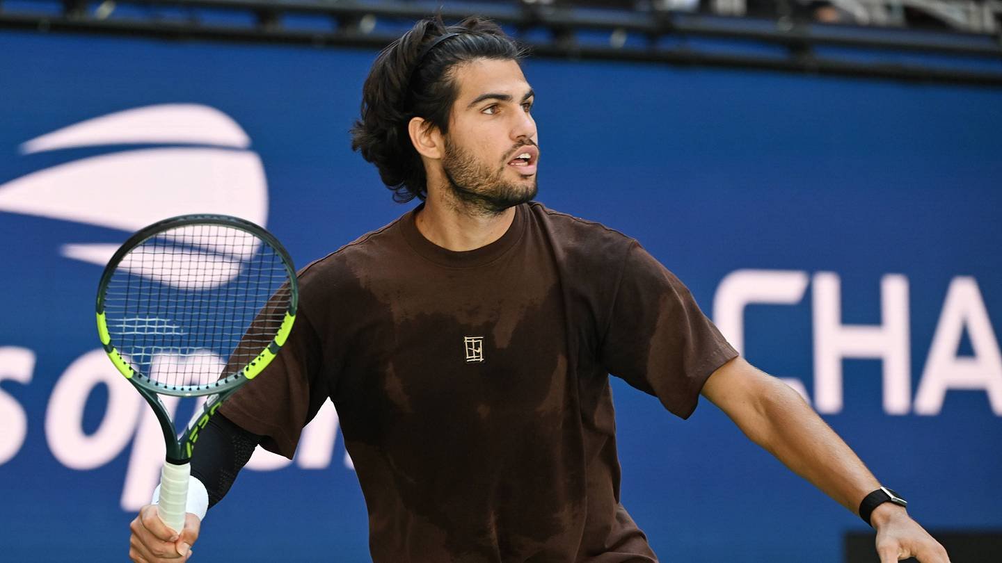 Carlos Alcaraz e la collaborazione Nike x Travis Scott: come acquistare l’equipaggiamento da tennis