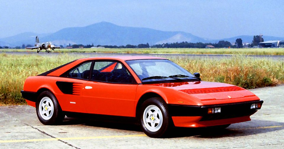 La Ferrari Mondial, un’auto rara e affascinante, ma poco amata