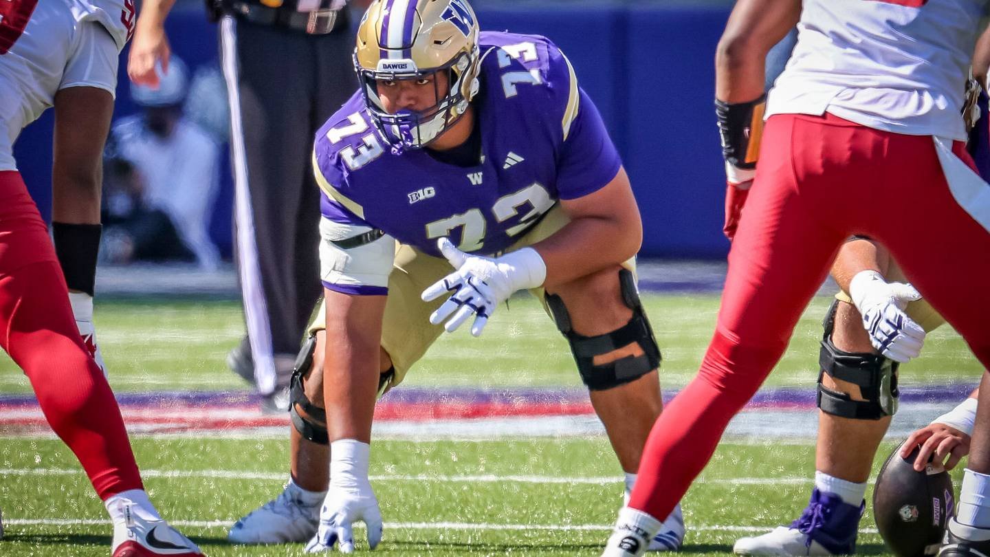 La linea offensiva dei Huskies si presenta in modo deludente nella prima uscita