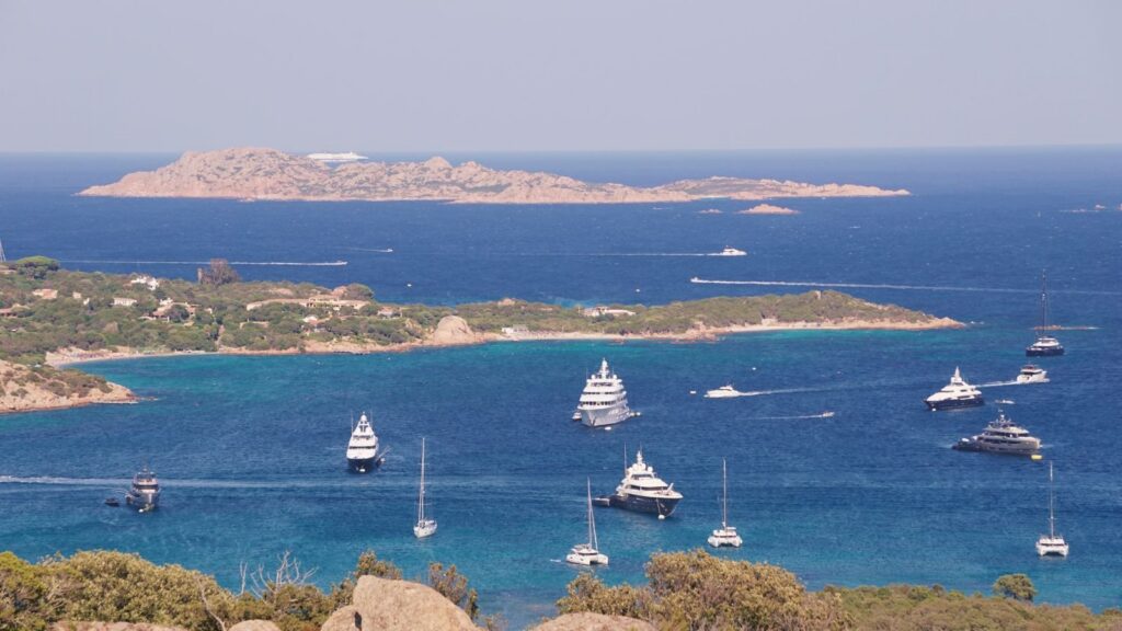 La Sardegna si trasforma in hub nautico internazionale grazie ai superyacht