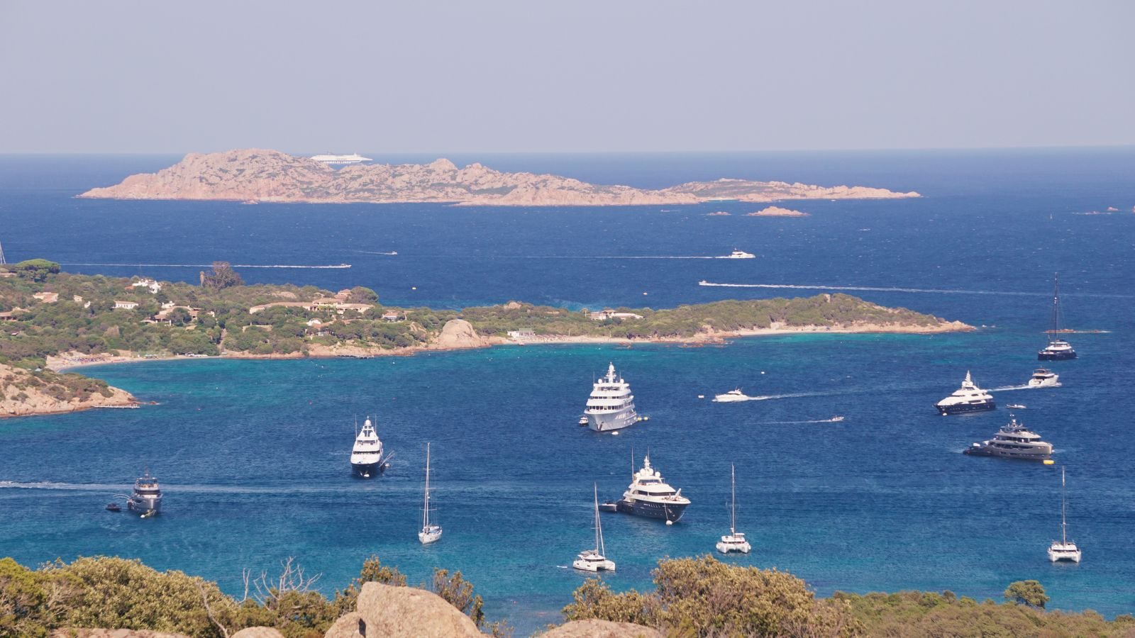 La Sardegna si trasforma in hub nautico internazionale grazie ai superyacht
