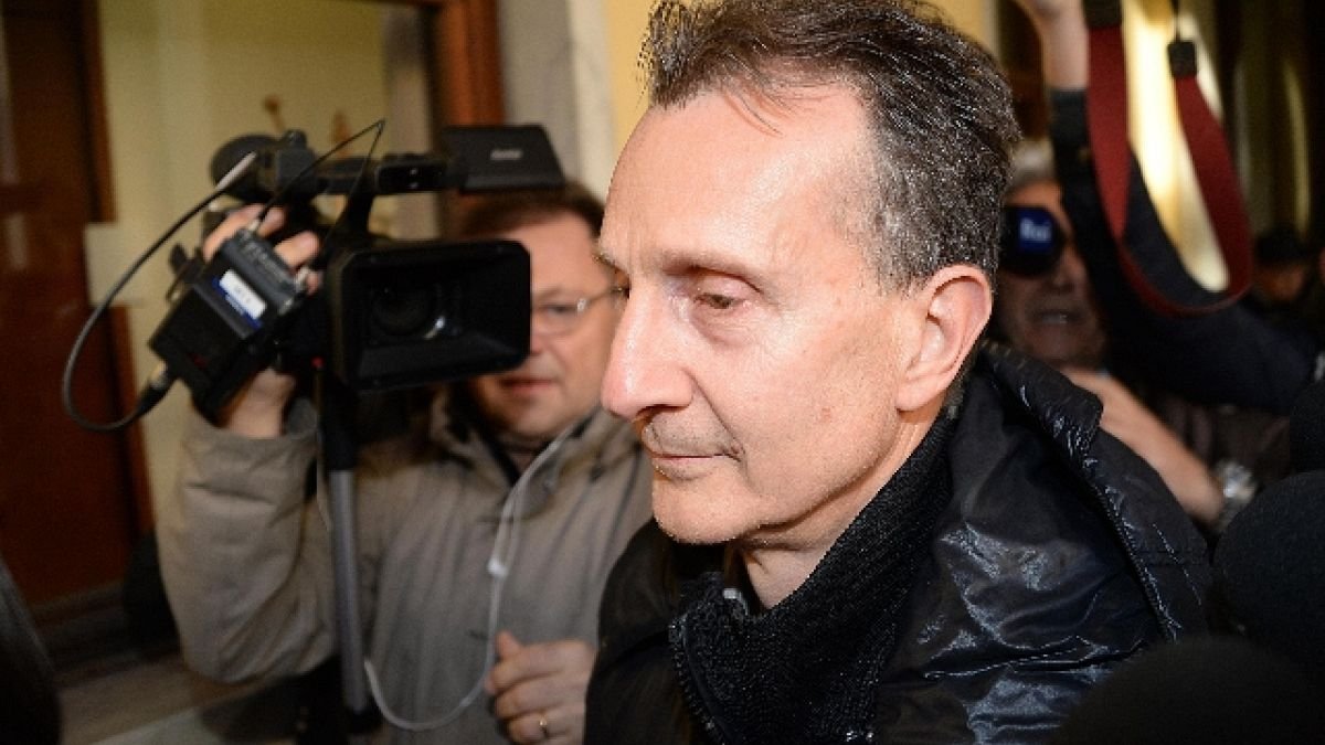 Sindaco di San Giuliano Terme annuncia licenziamento di Antonio Logli