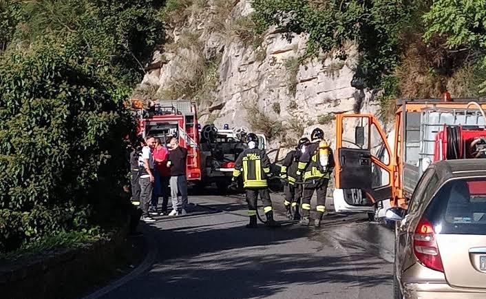 Uomo di 86 anni muore in uliveto durante incendio: disposta l’autopsia