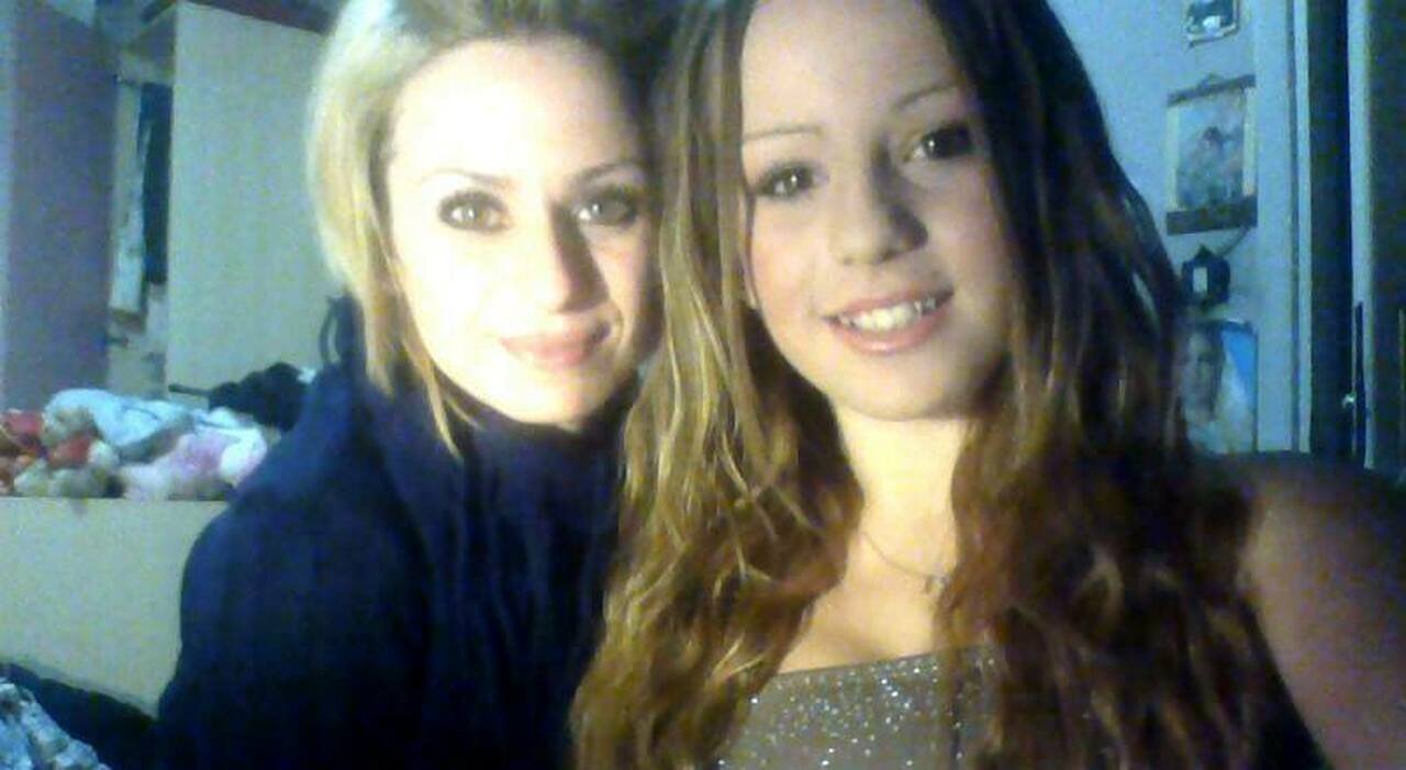 La madre di Pamela Mastropietro in aula con la foto della figlia fatta a pezzi: «Ecco come l’hanno ridotta»