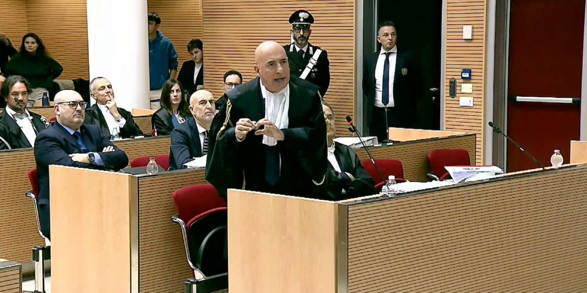 La difesa di Olindo Romano e Rosa Bazzi presenta nuove prove per la revisione del processo
