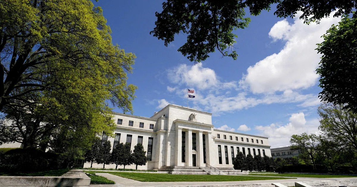 Fed e BCE monitorate dopo dati USA e tensioni in Francia, ridotta probabilità di rialzi di tasso
