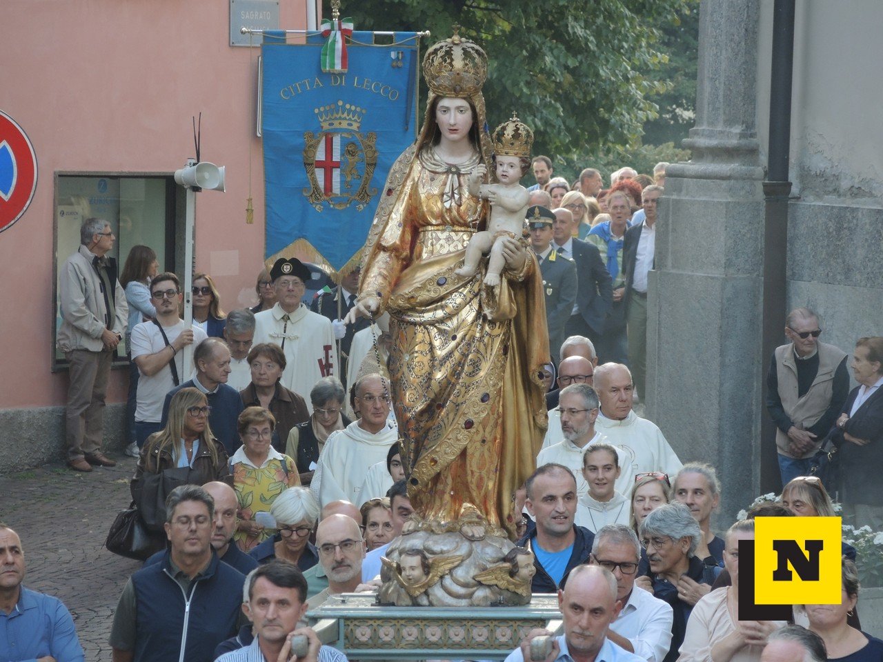 Lecco celebra la Madonna del Rosario: fede e tradizione al centro della città