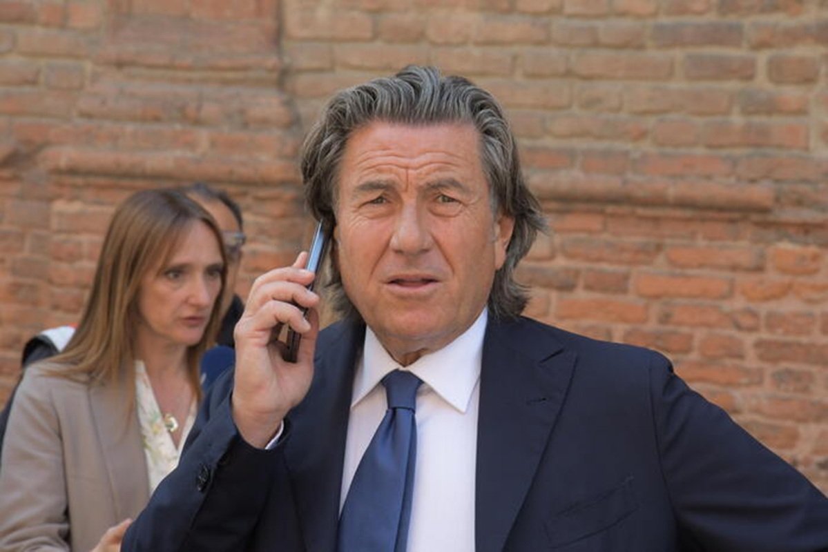 Antonio De Rensis risponde in diretta a Garlasco: la battaglia continua