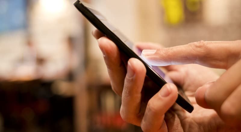 Truffa telefonica a Cerchio: residente denuncia finti operatori e presunti aumenti in bolletta