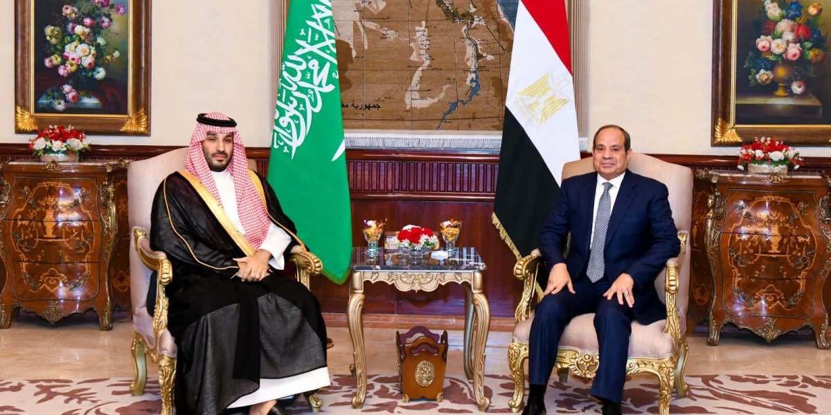 Scontri in Yemen e violenze in Cisgiordania, Egitto annuncia supporto militare a Arabia Saudita