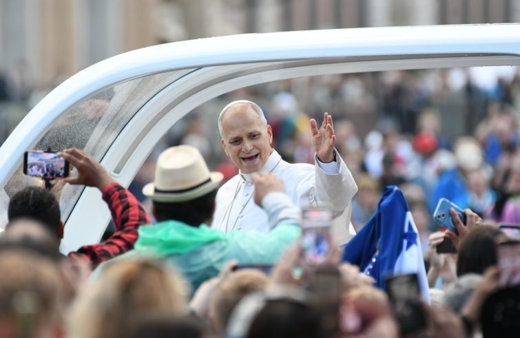 Papa Leone XIV ringrazia i fedeli per il sostegno delle preghiere